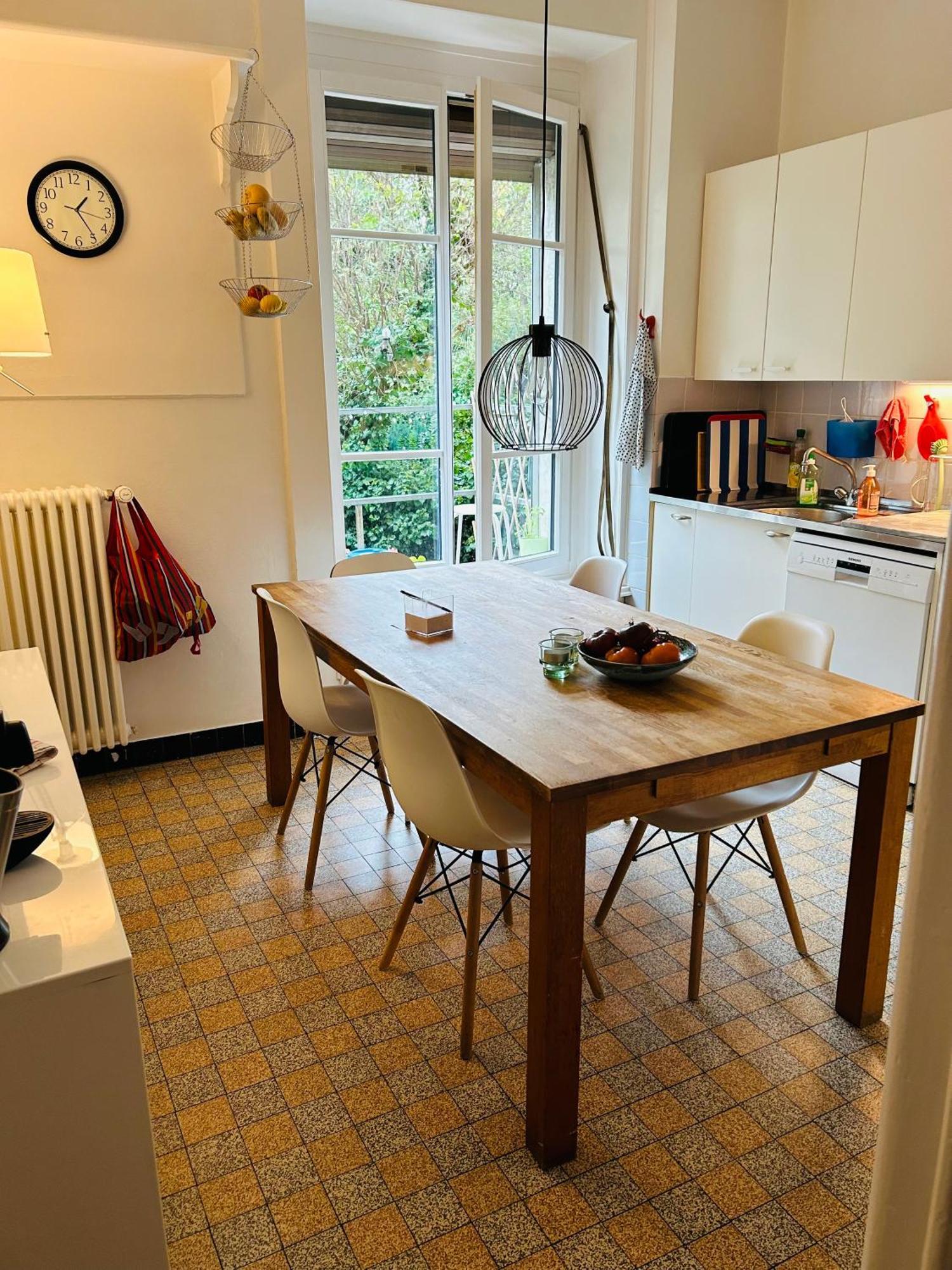 Grande Au Bord Du Ginebra